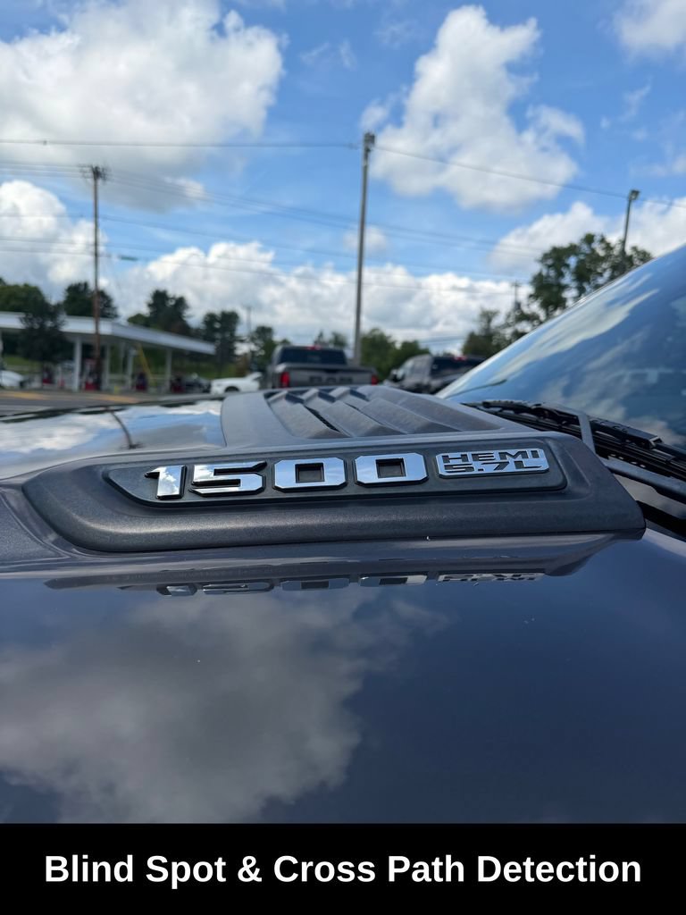 Used 2019 RAM 1500 Laramie AWD/4WD image 17