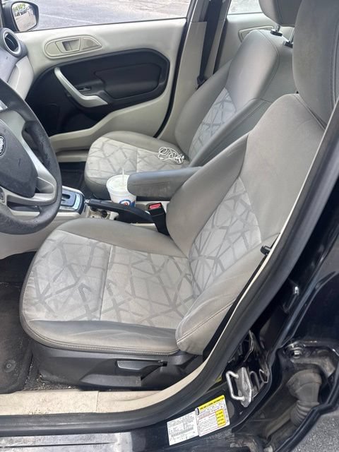 Used 2012 Ford Fiesta SE FWD image 19
