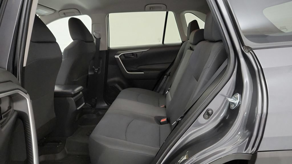 Certified 2021 Toyota RAV4 LE FWD image 21