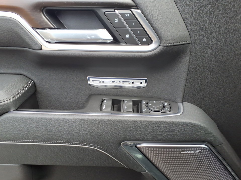 New 2026 GMC Sierra 1500 Denali w/ Denali Reserve Package image 16