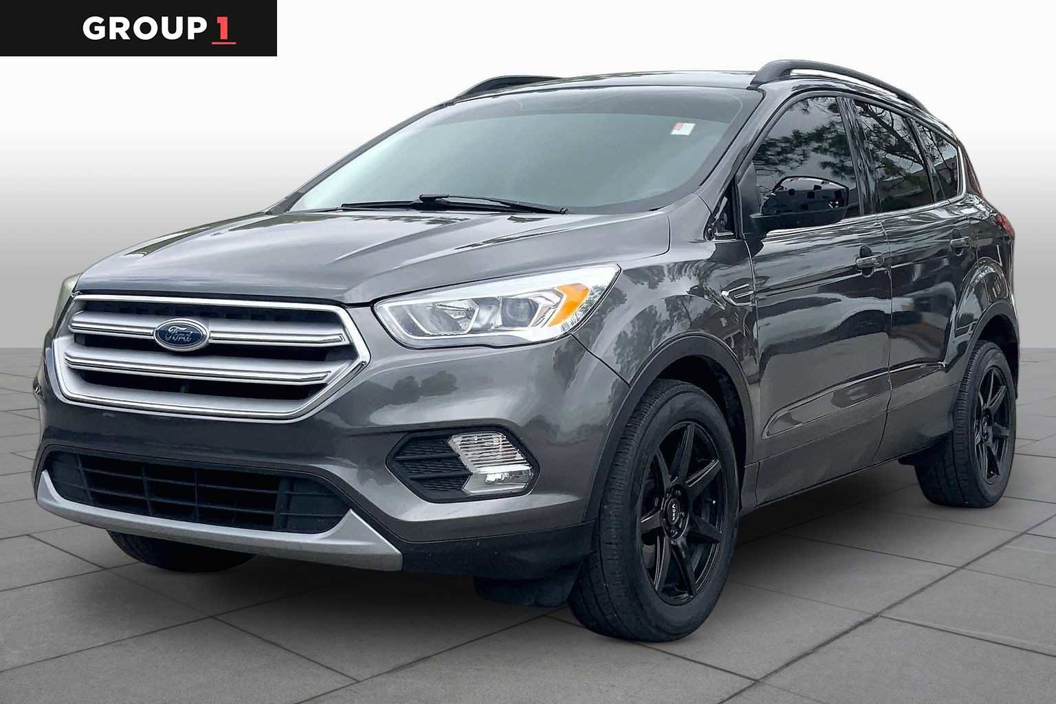 Used 2019 Ford Escape SEL image 1