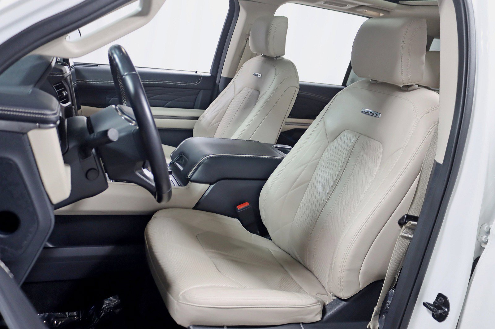 Used 2022 Ford Expedition Platinum AWD/4WD image 27