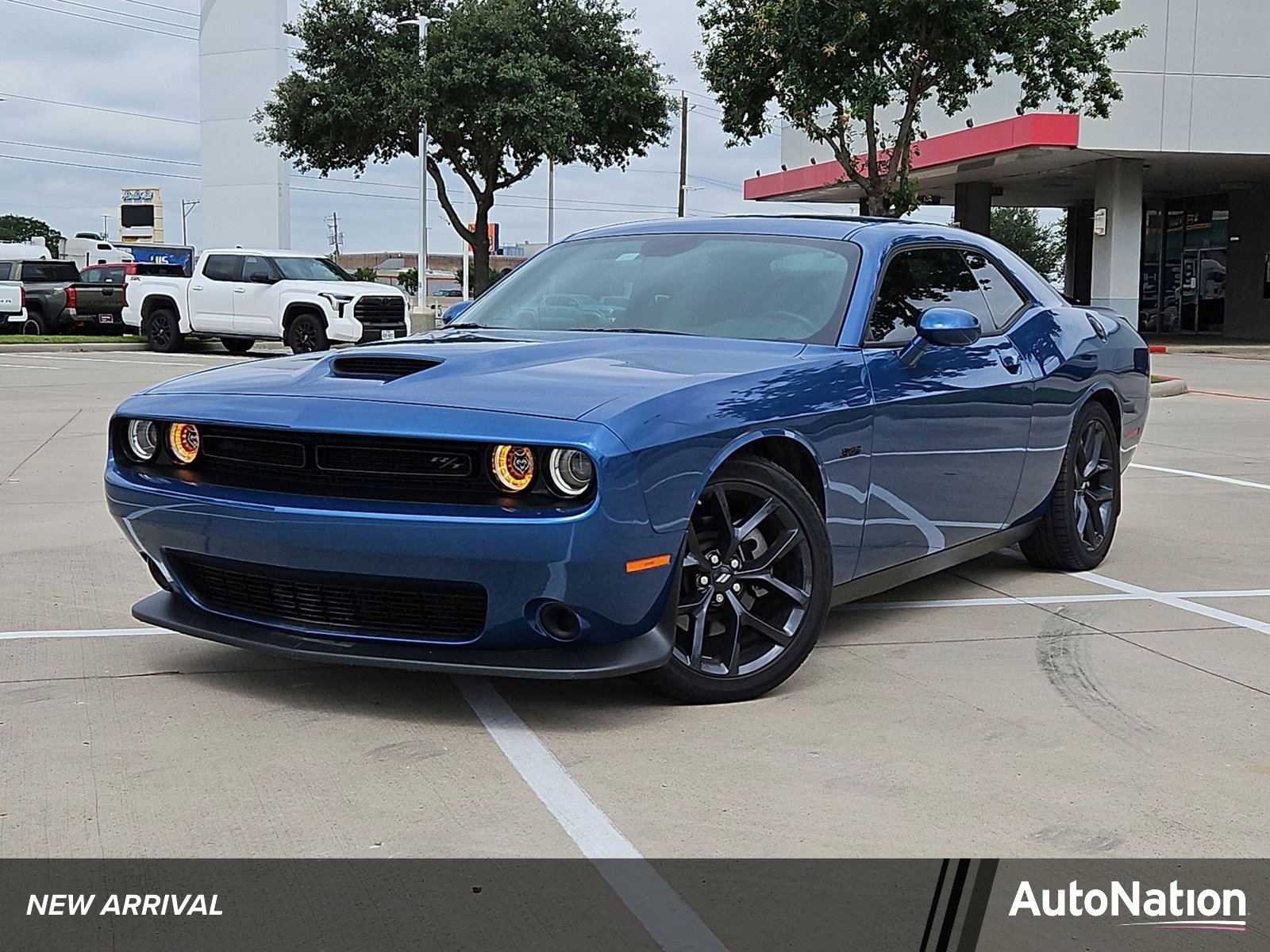 Used 2023 Dodge Challenger R/T w/ Blacktop Package RWD image 1