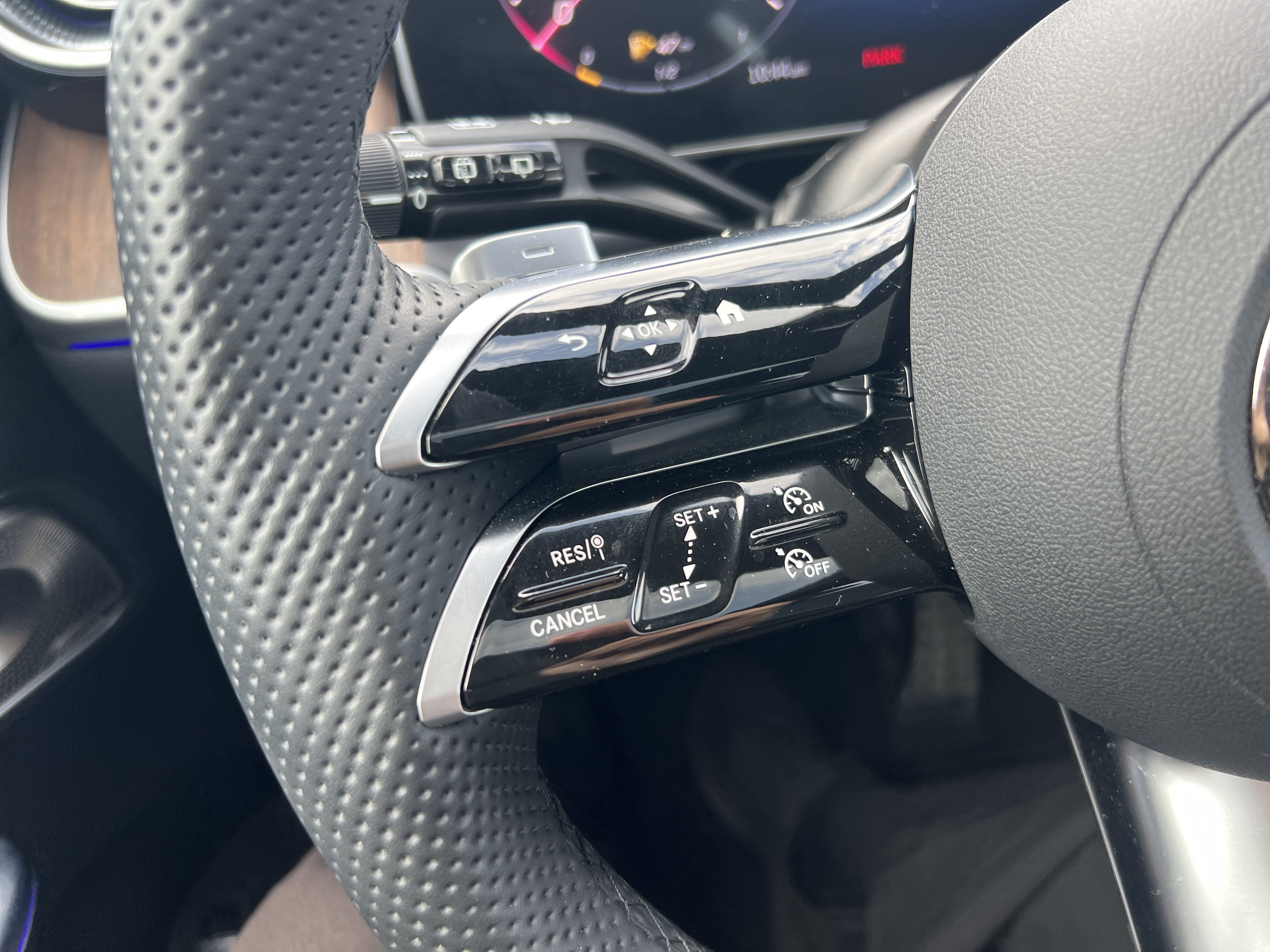 Certified 2025 Mercedes-Benz GLC 300 4MATIC image 18
