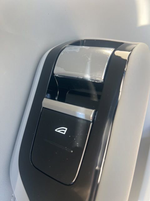 New 2025 Volvo EX90 Ultra w/ Protection Package Premier image 22