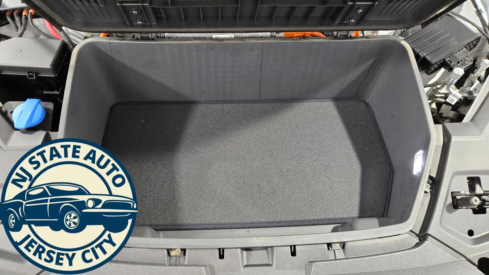 Used 2022 Audi e-tron Premium w/ Convenience Plus Package image 42