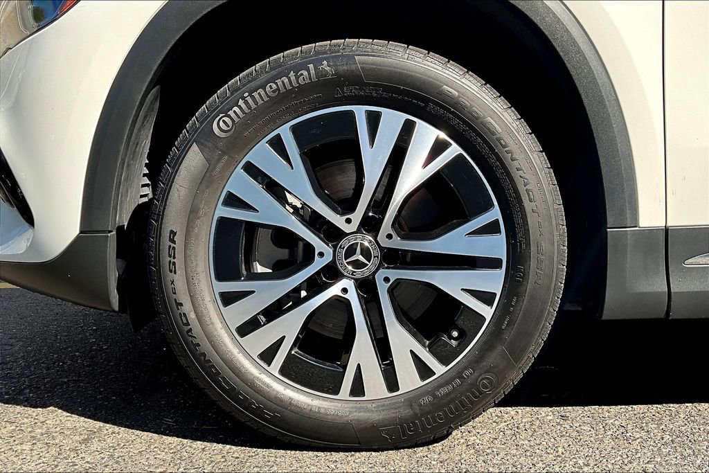 Used 2025 Mercedes-Benz GLA 250 4MATIC image 8