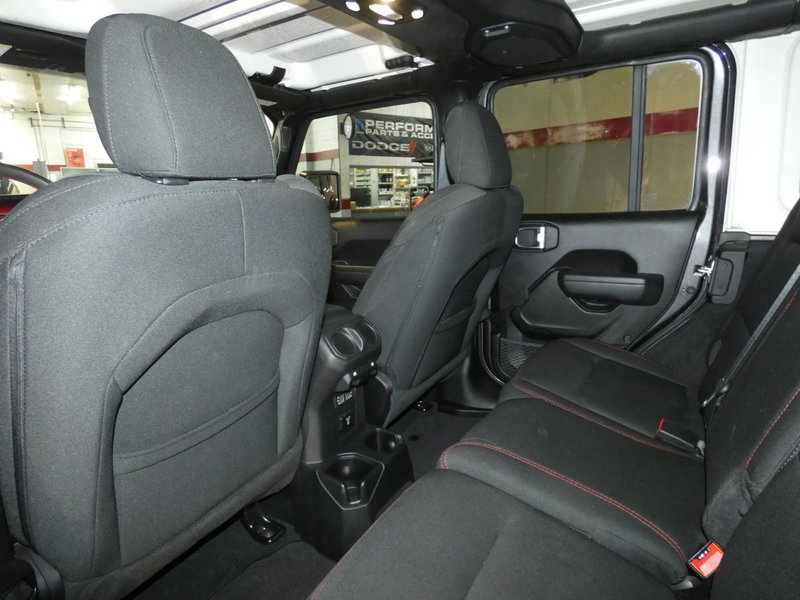 Used 2023 Jeep Wrangler Unlimited Rubicon image 22