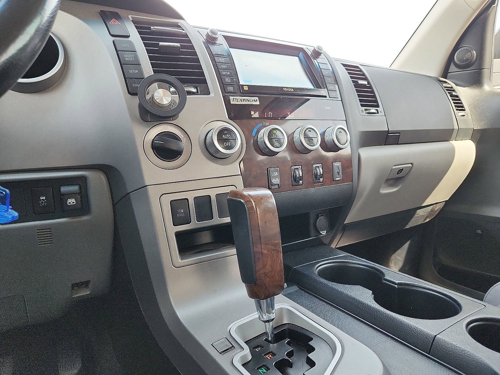 Used 2013 Toyota Tundra Platinum image 20