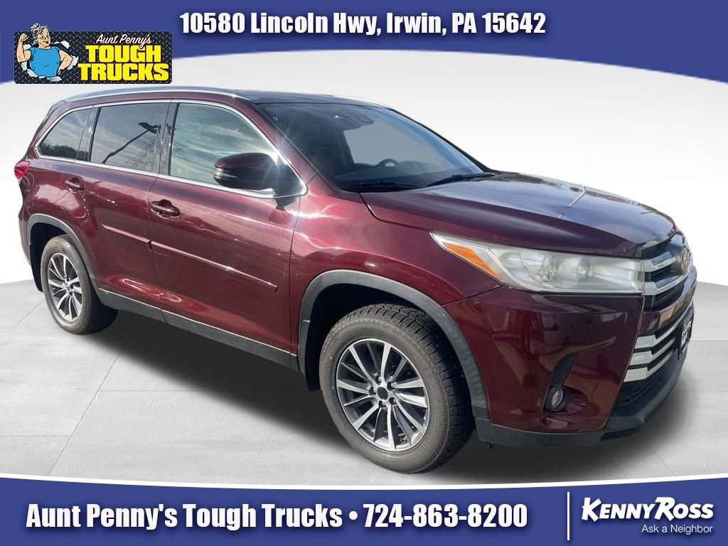 Used 2019 Toyota Highlander XLE image 1