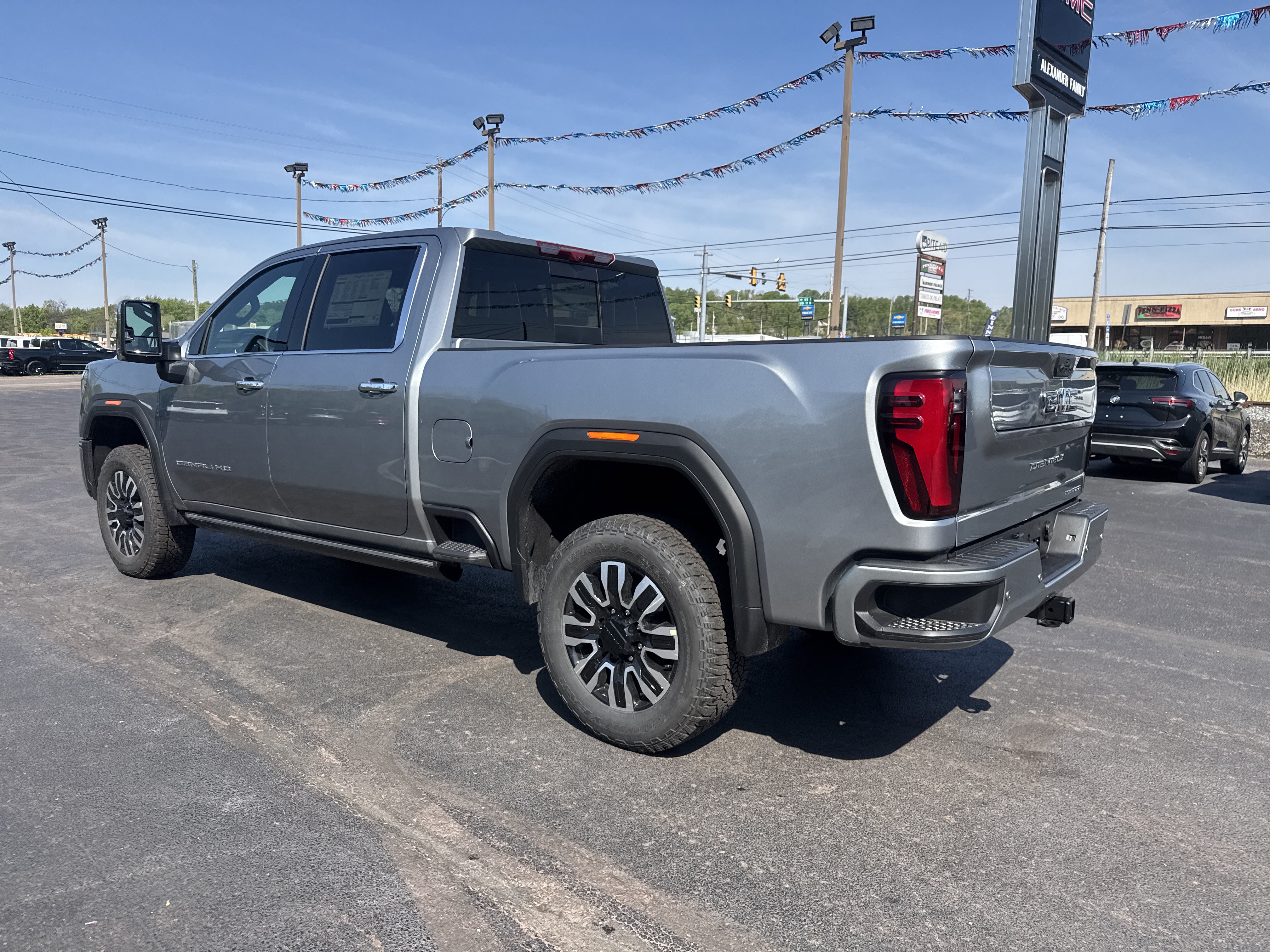 New 2026 GMC Sierra 2500 Denali Ultimate AWD/4WD image 6