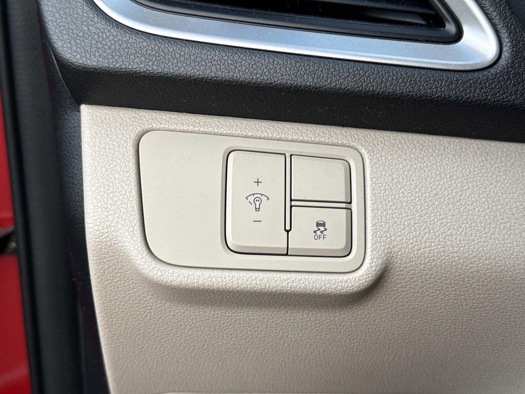 Used 2018 Hyundai Accent SE FWD image 41