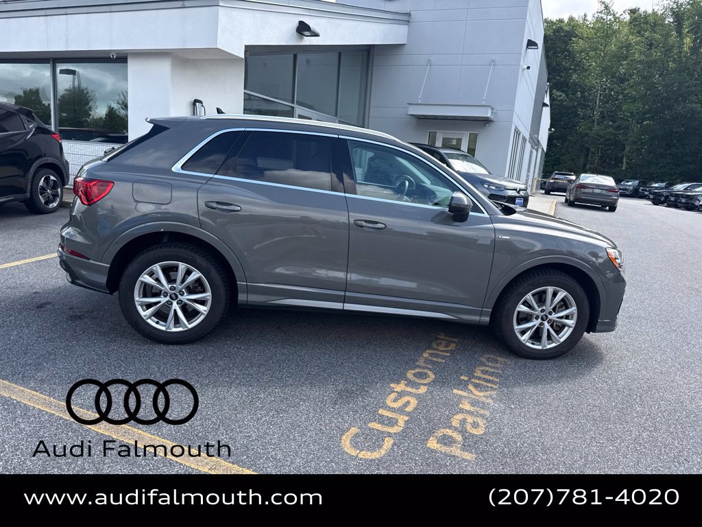 Used 2021 Audi Q3 2.0T Premium w/ Convenience Package AWD/4WD image 4