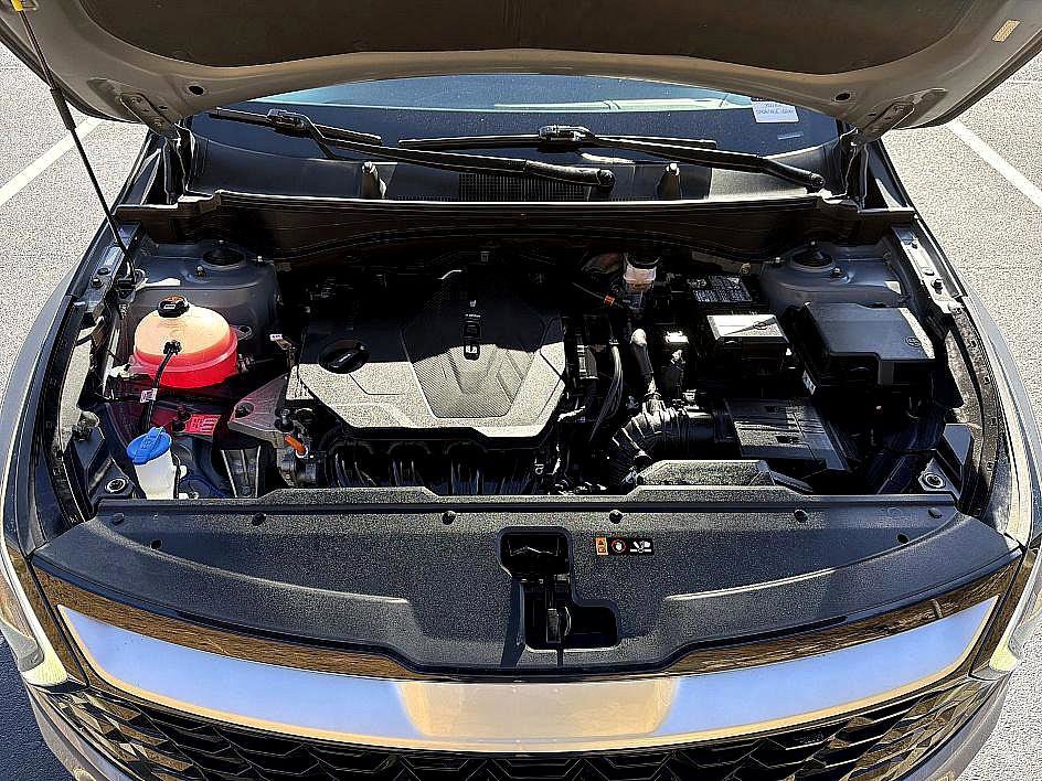 Used 2023 Kia Sportage EX image 24