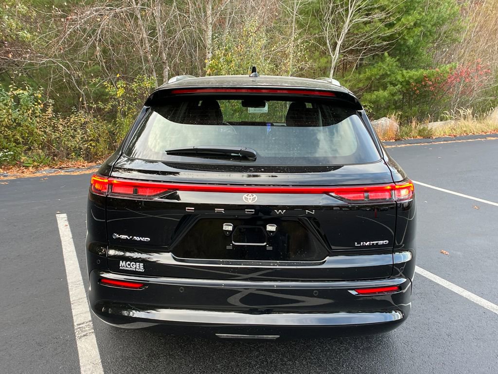 New 2025 Toyota Crown Signia w/ Advanced Technology Package image 4