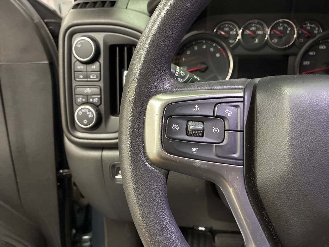 Used 2021 Chevrolet Silverado 1500 Custom w/ Safety Confidence Package AWD/4WD image 11