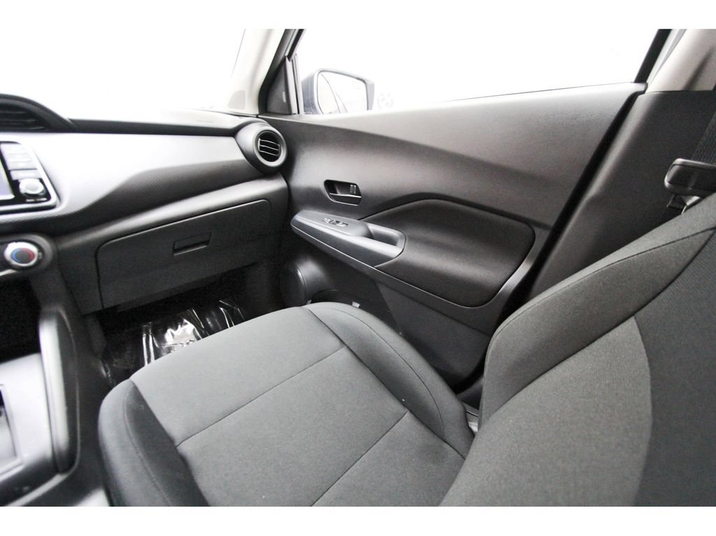 Used 2025 Nissan Kicks Play S FWD image 8