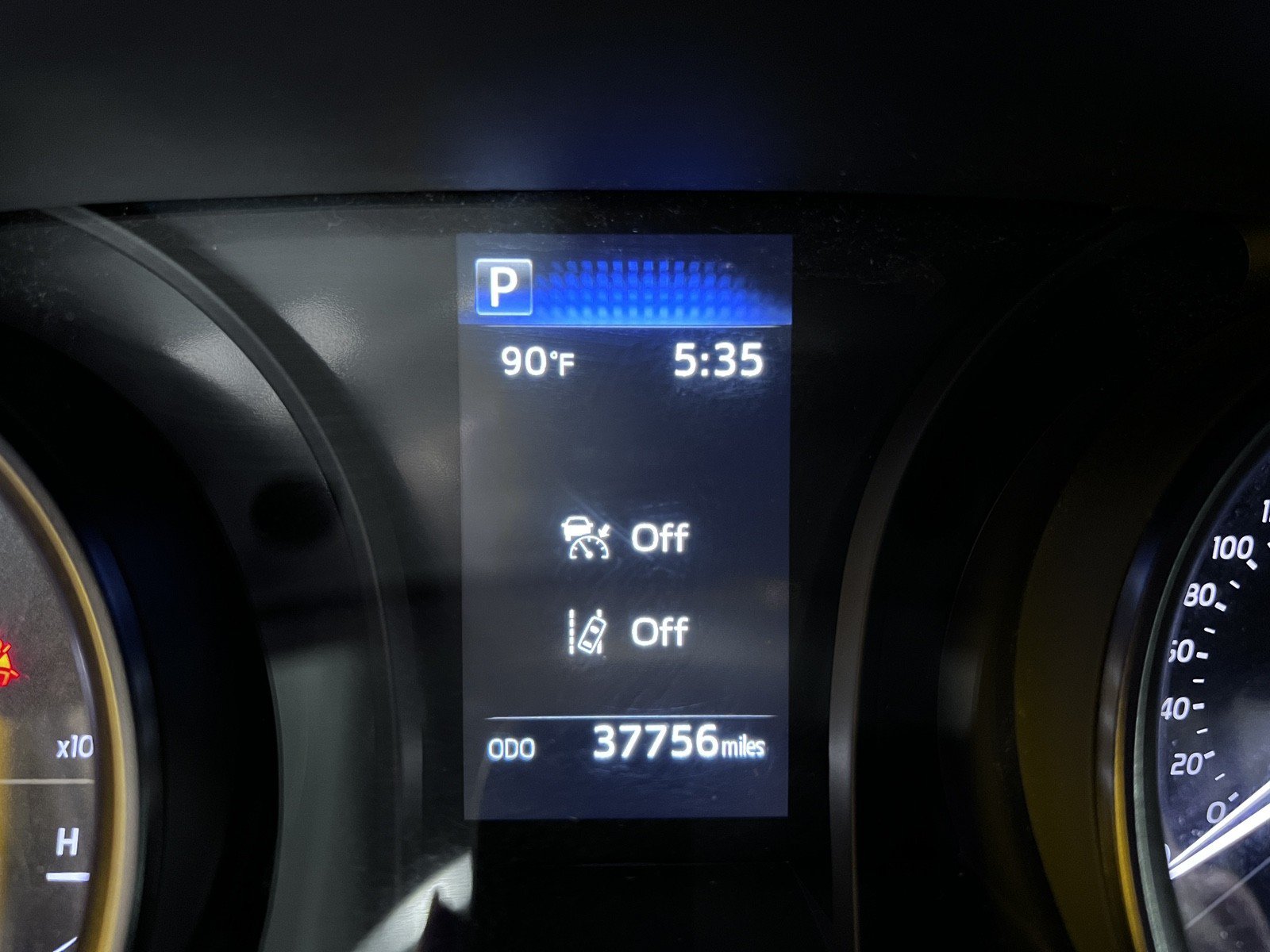 Used 2023 Toyota Camry SE FWD image 11