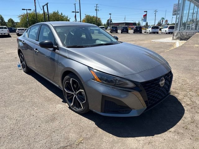 Used 2024 Nissan Altima 2.5 SR