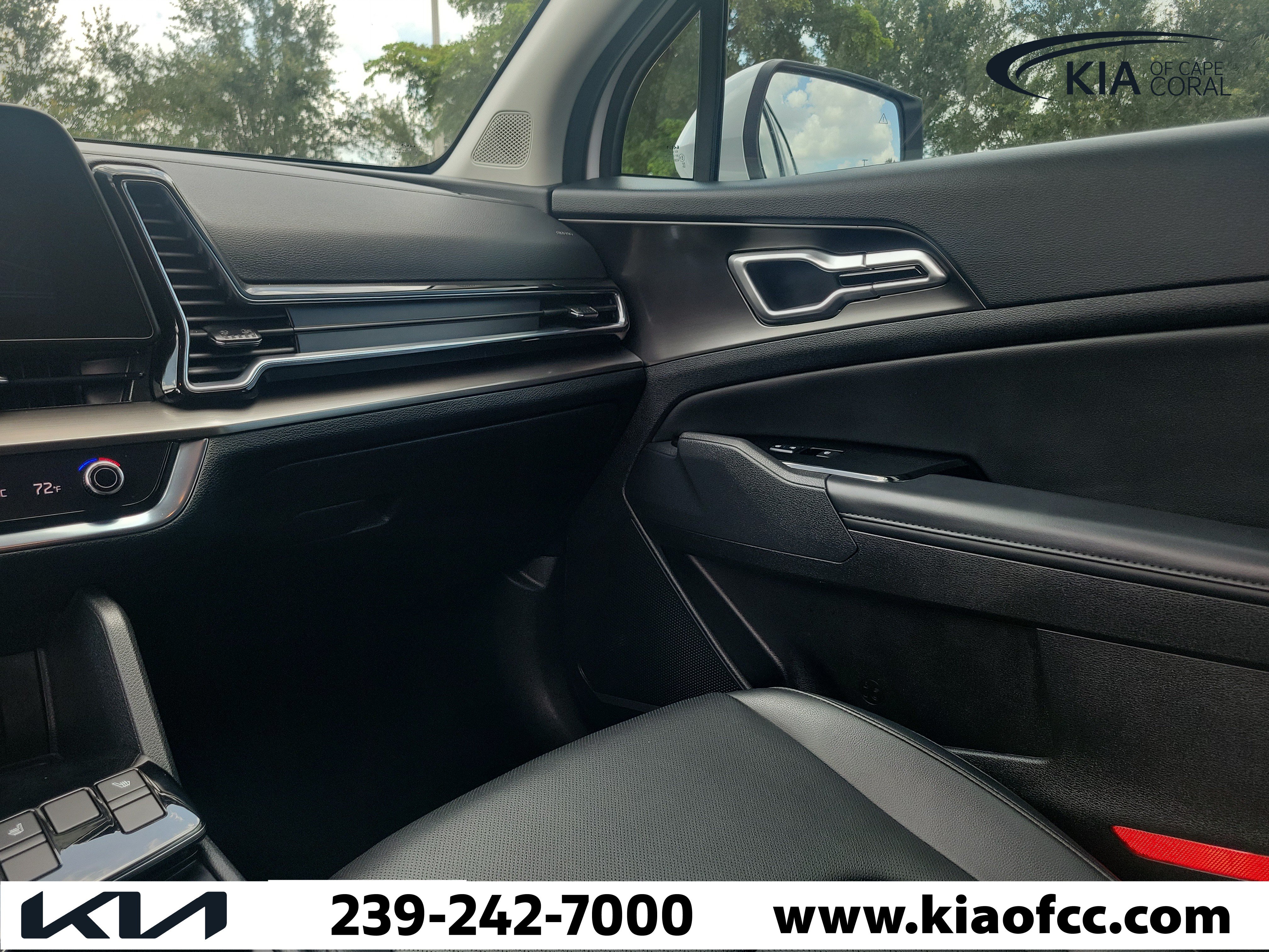 Certified 2025 Kia Sportage EX FWD image 19