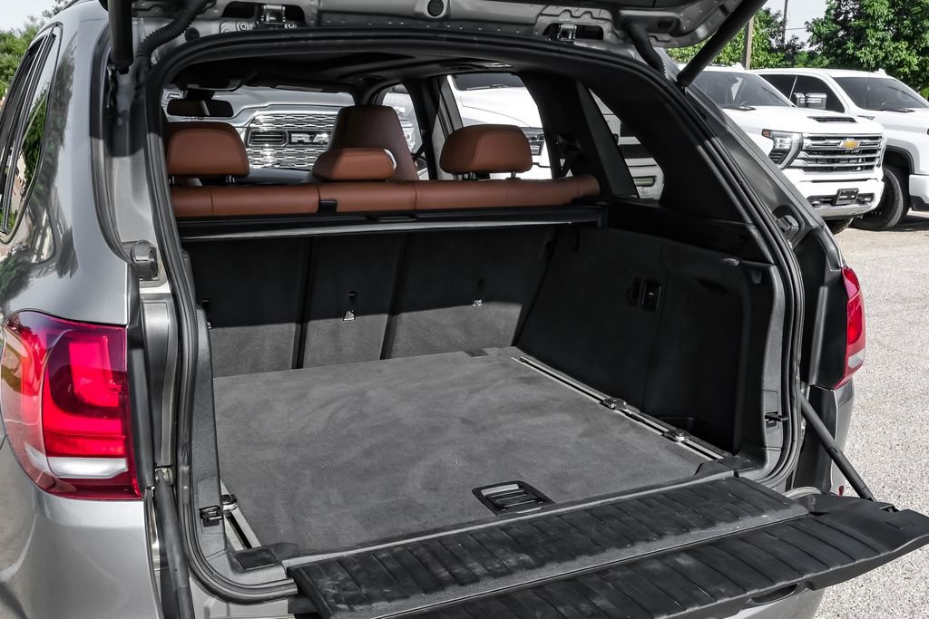 Used 2017 BMW X5 M AWD/4WD image 59