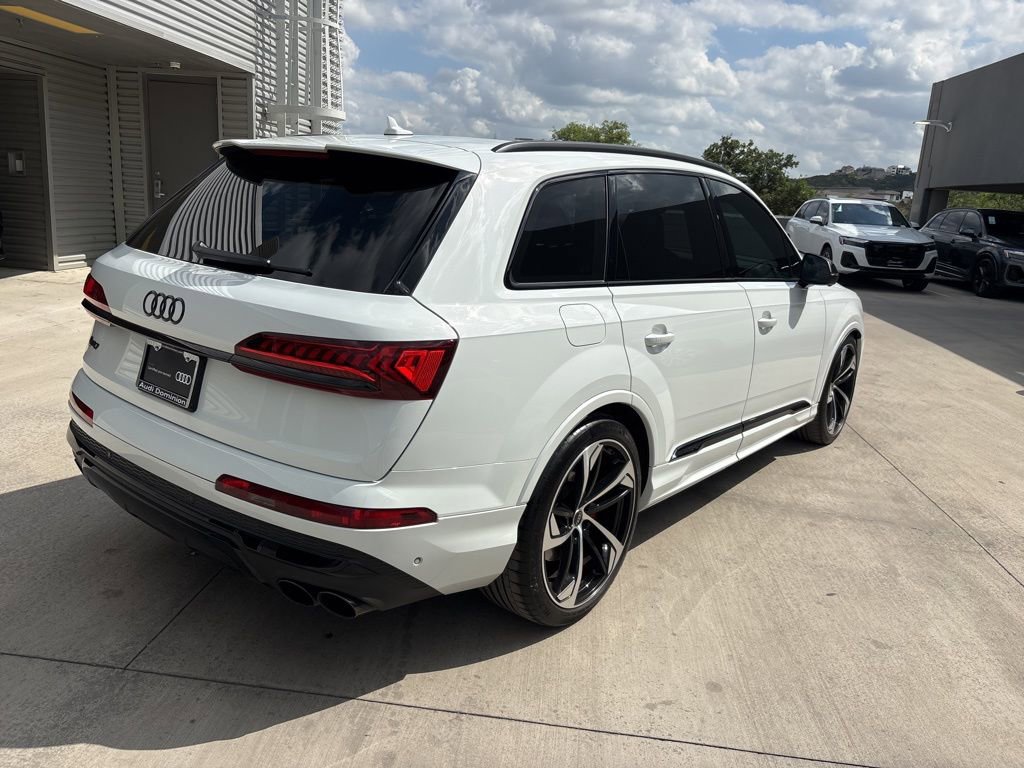 Certified 2023 Audi SQ7 Premium Plus w/ Executive Package AWD/4WD image 6