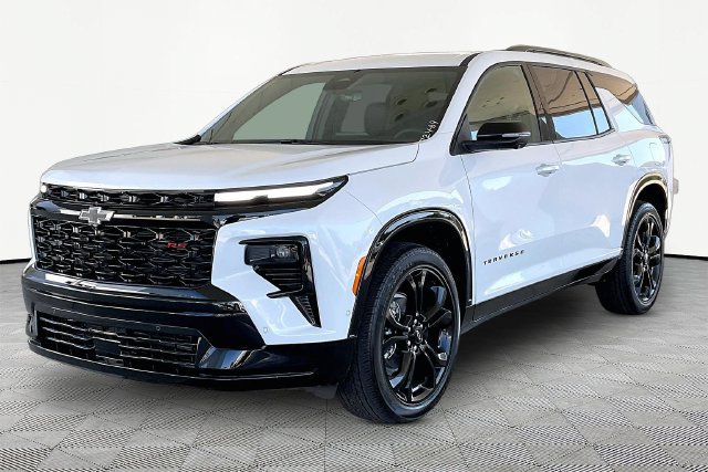 New 2027 Chevrolet Traverse RS FWD image 2
