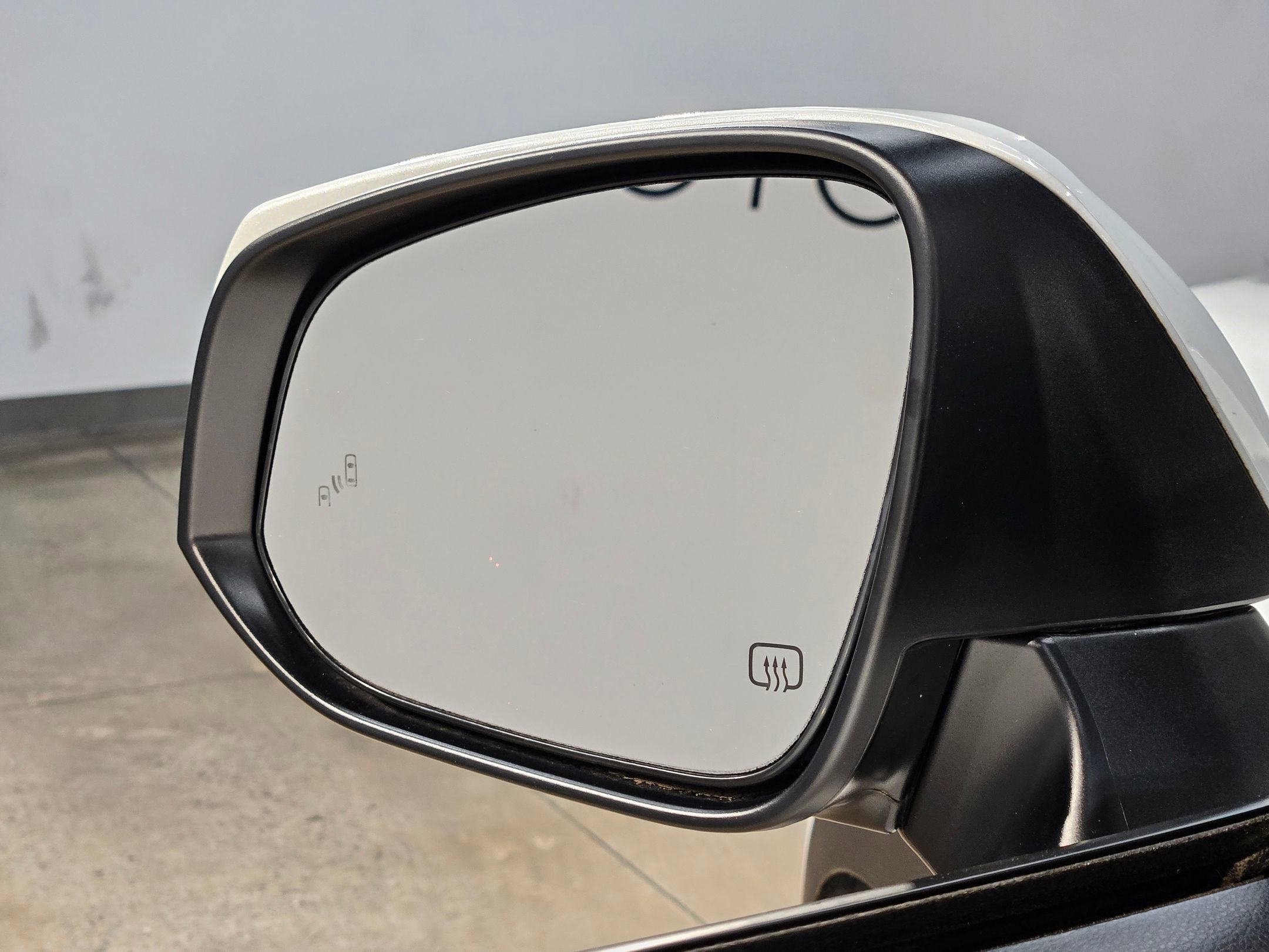 Used 2022 Toyota Corolla Cross LE image 22