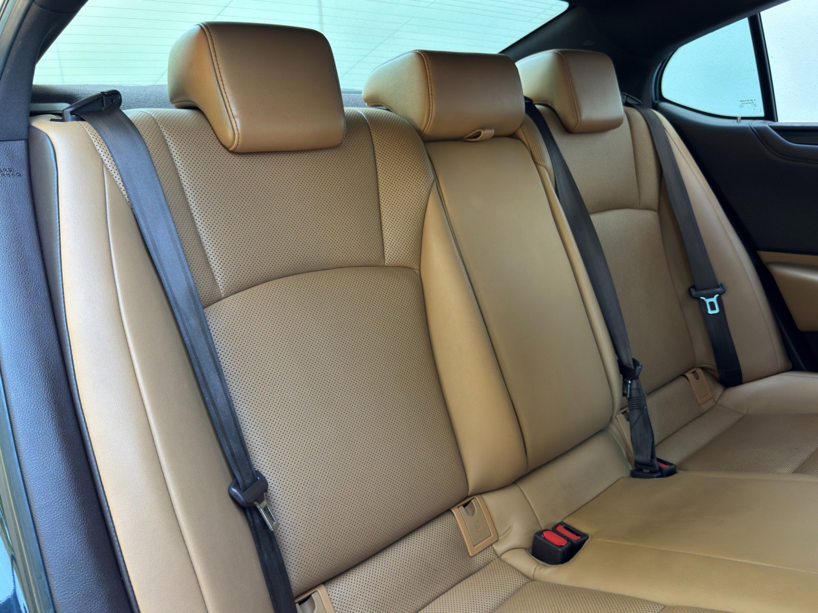 Used 2020 Lexus ES 300h FWD image 35