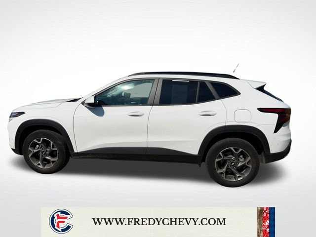 Used 2025 Chevrolet Trax LT FWD image 8