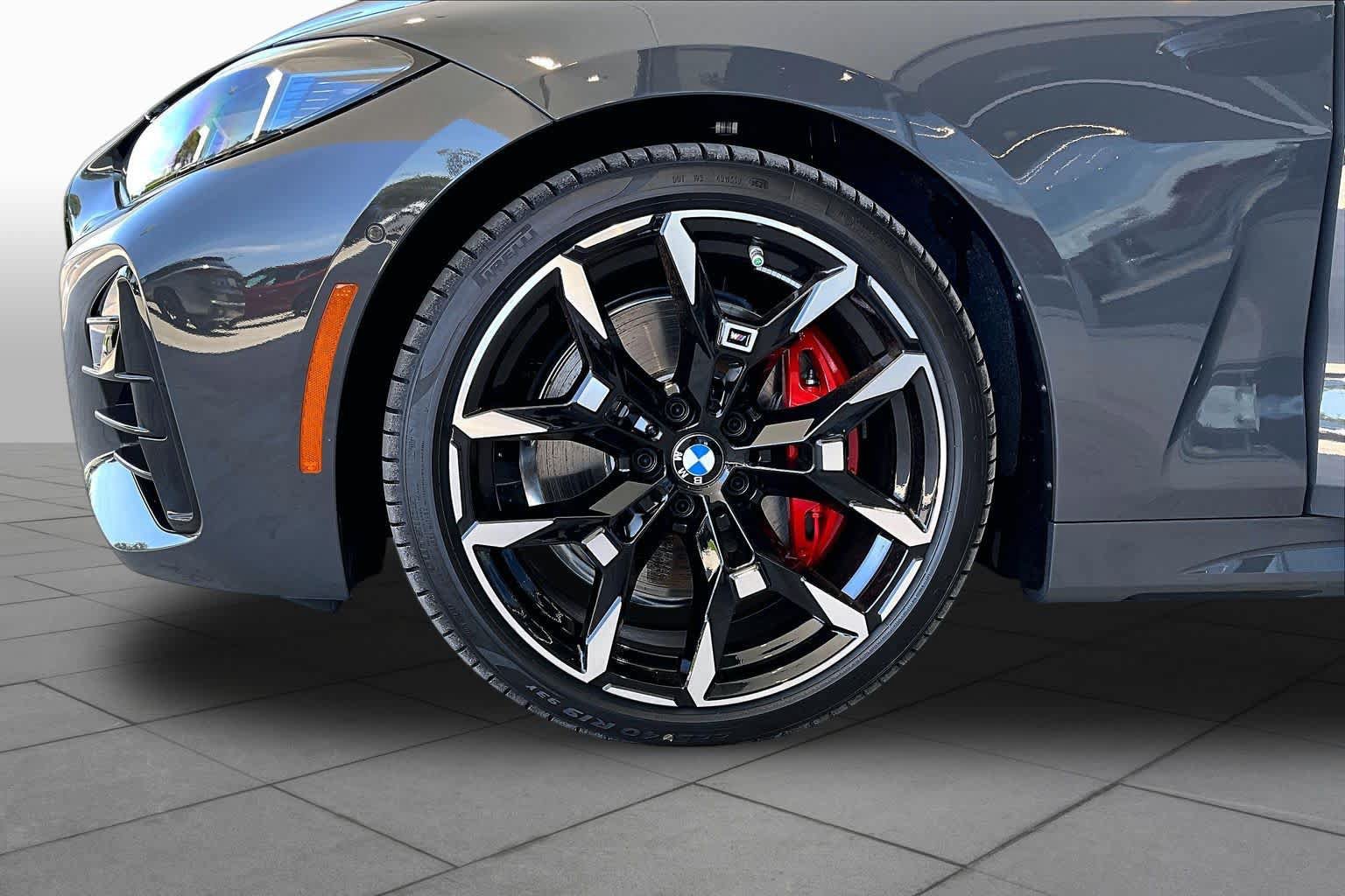 New 2027 BMW M440i Convertible w/ Premium Package RWD image 11
