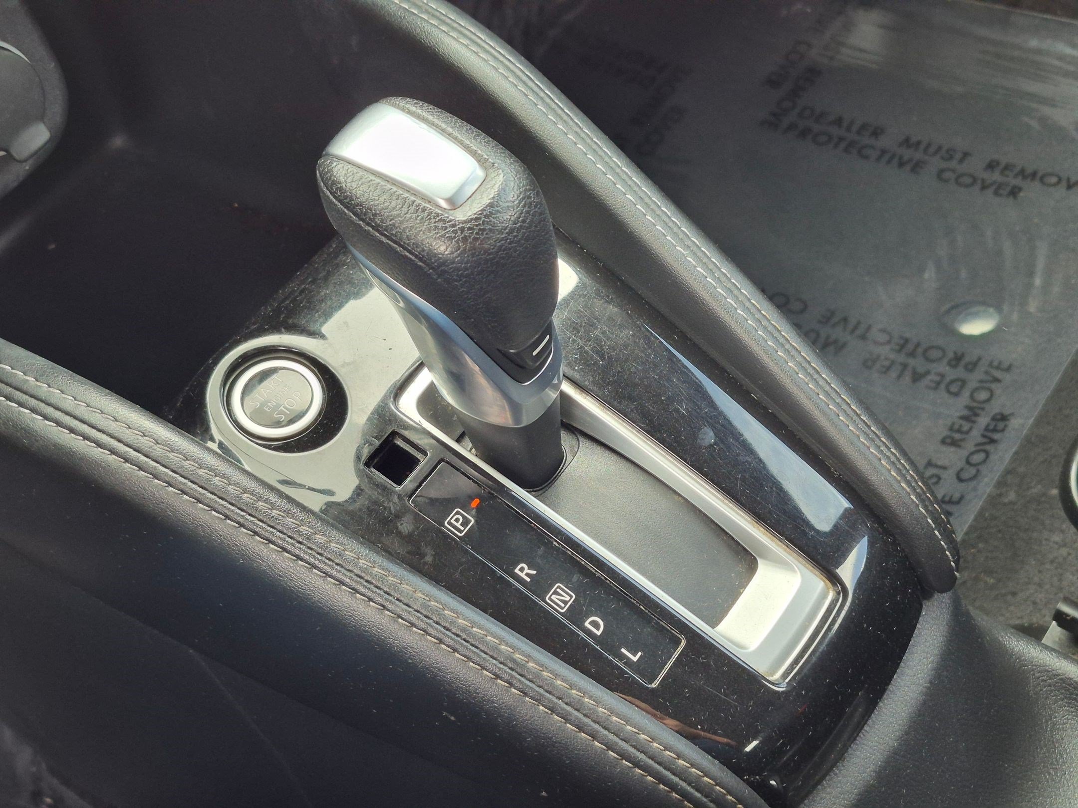 Used 2019 Nissan Kicks SV FWD image 25