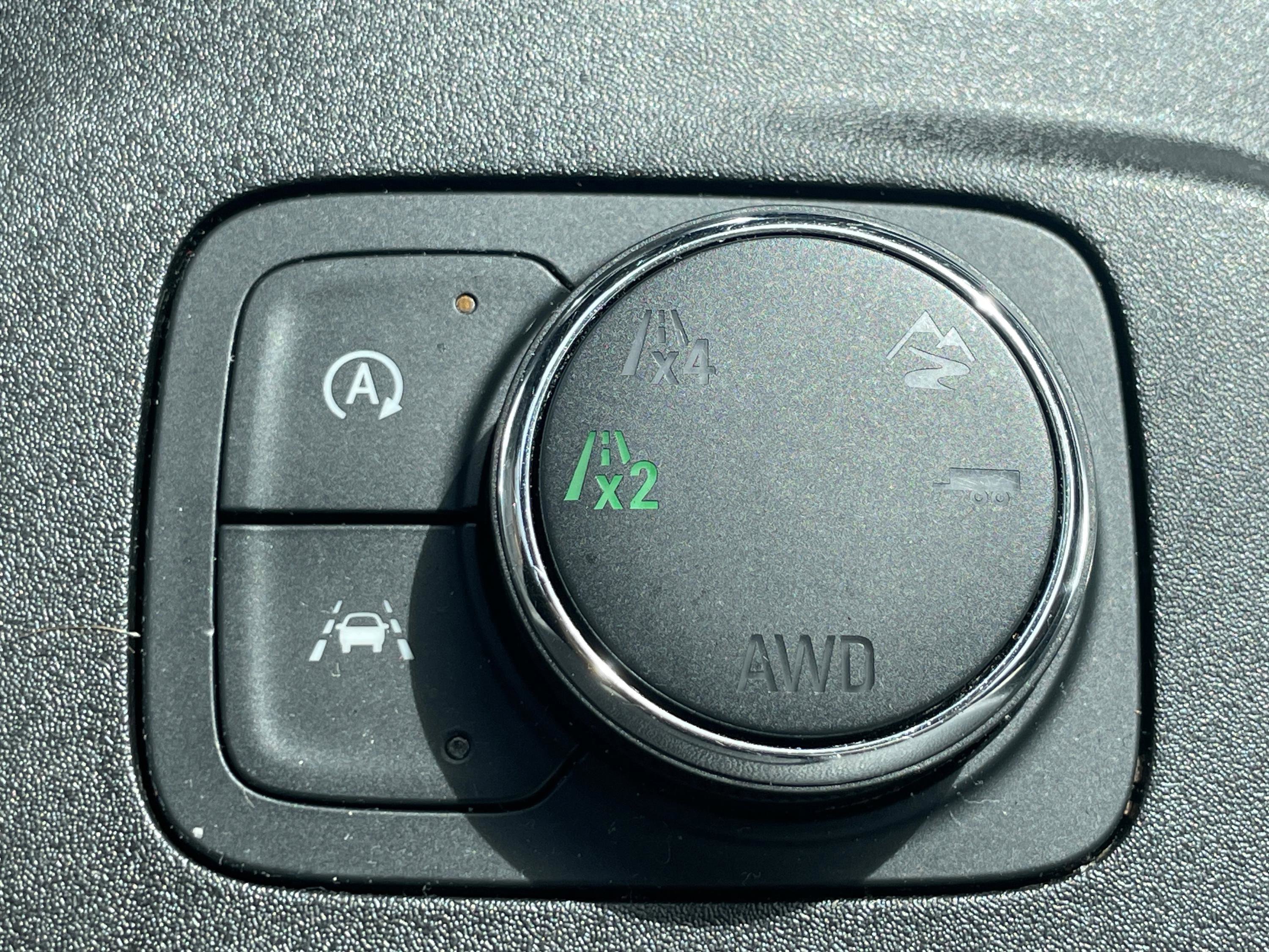 Used 2022 Chevrolet Traverse Premier image 26