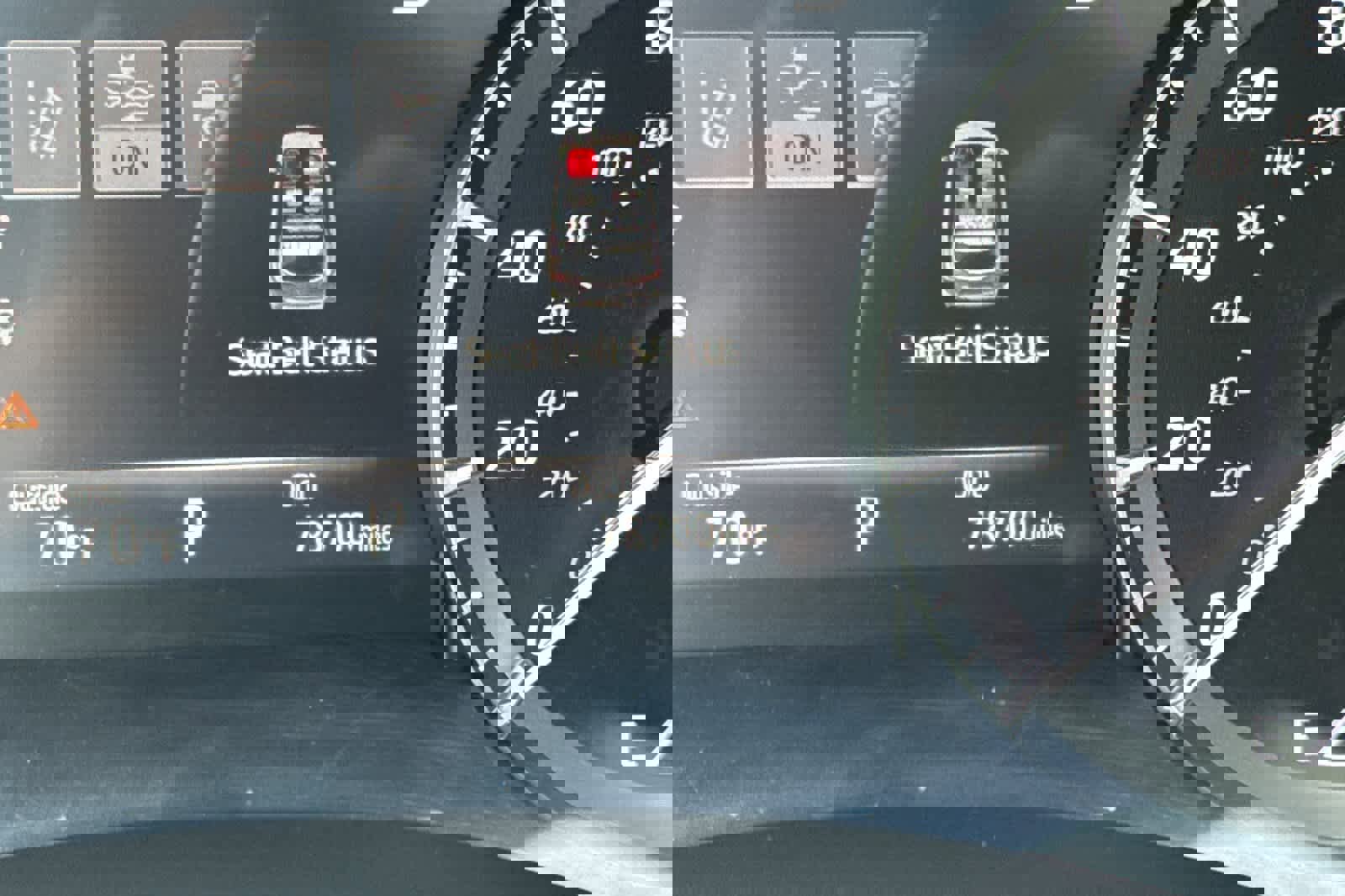 Used 2021 Toyota Highlander XLE image 30