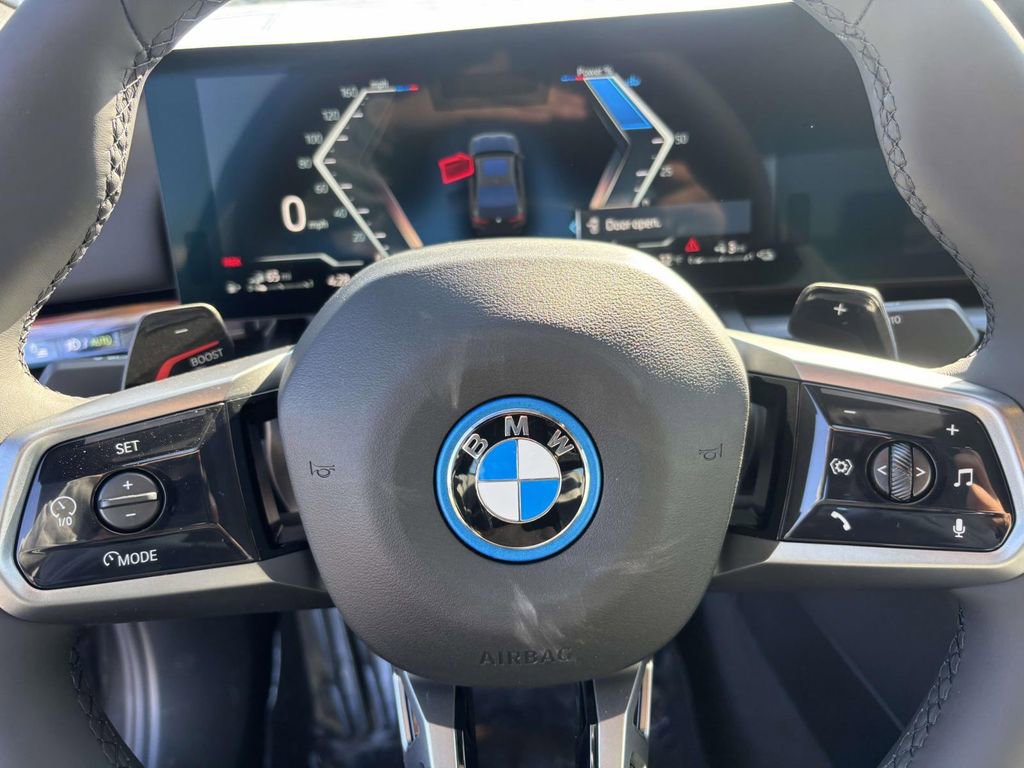 New 2026 BMW 550e xDrive image 11