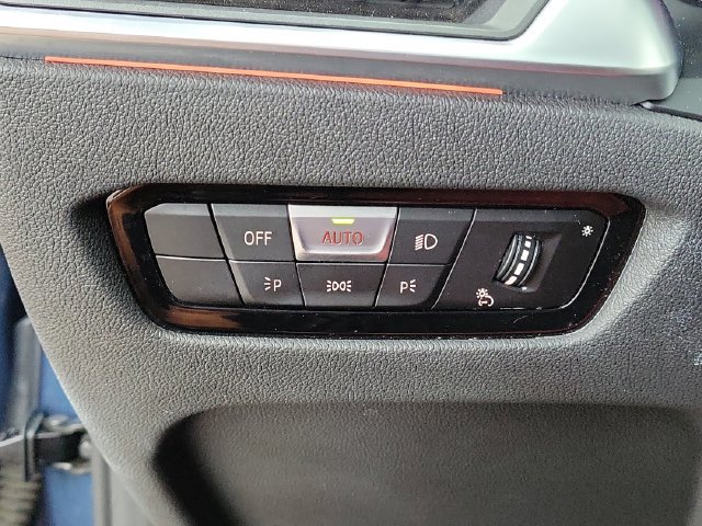 Used 2022 BMW M440i Convertible RWD image 31