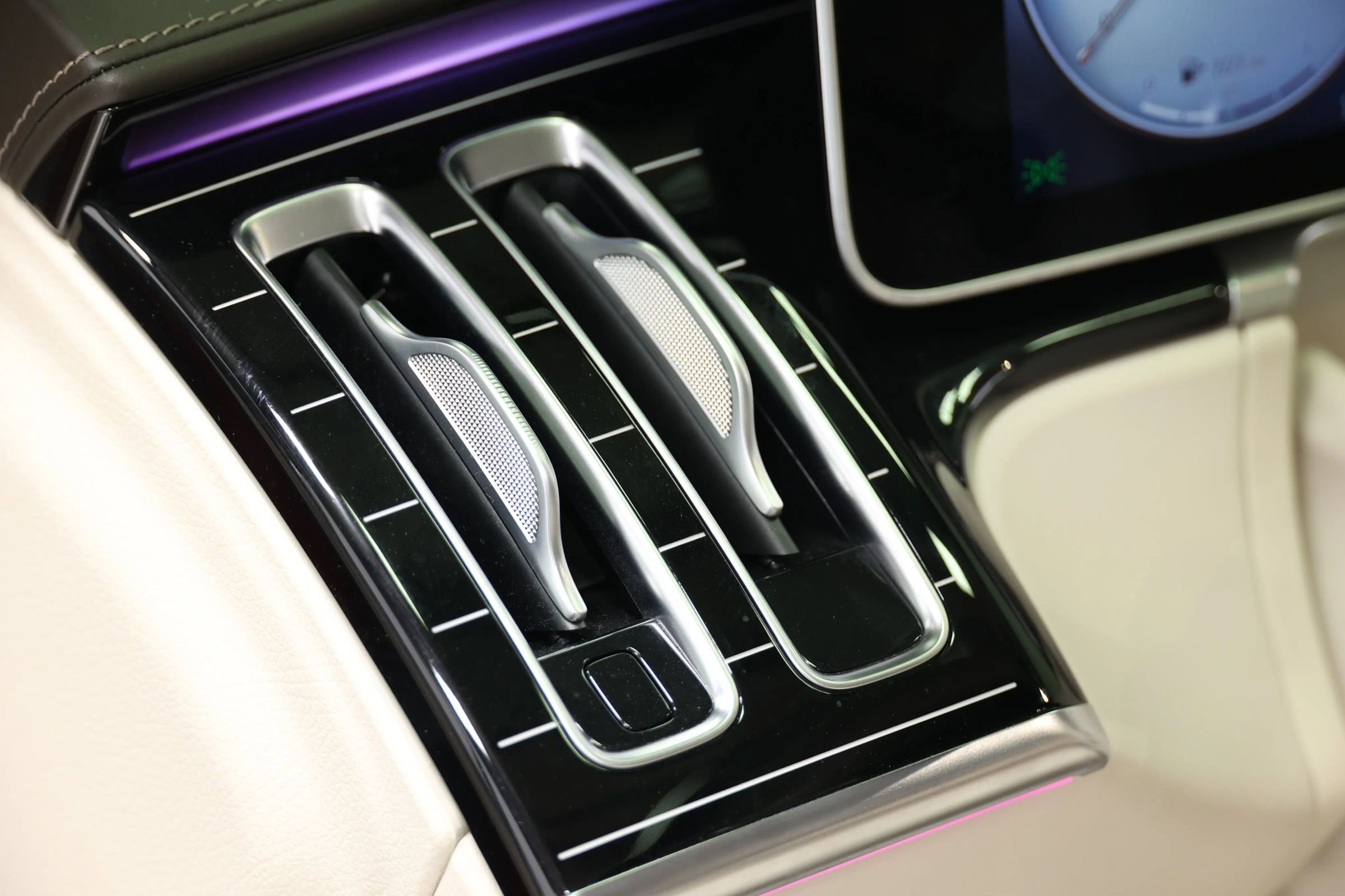 Used 2021 Mercedes-Benz Maybach S 580 4MATIC image 24