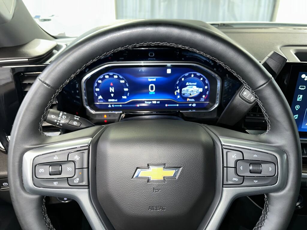 Used 2023 Chevrolet Silverado 1500 LT image 9