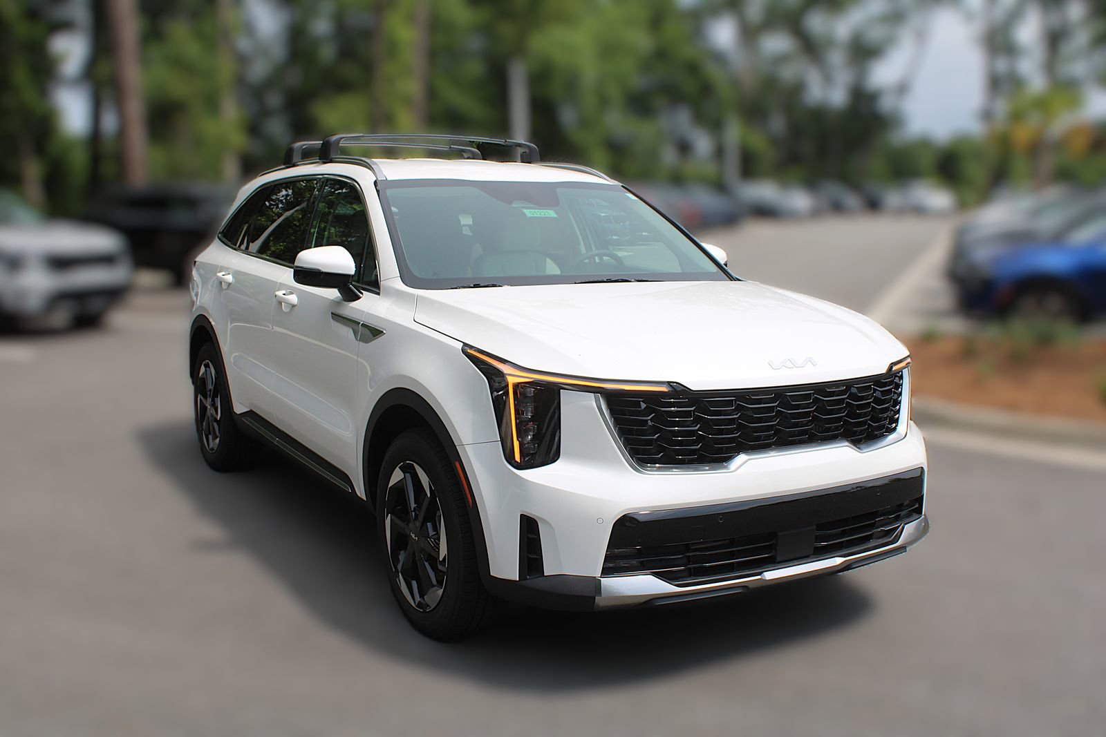 Certified 2025 Kia Sorento EX w/ EX Panoramic Sunroof Package image 17