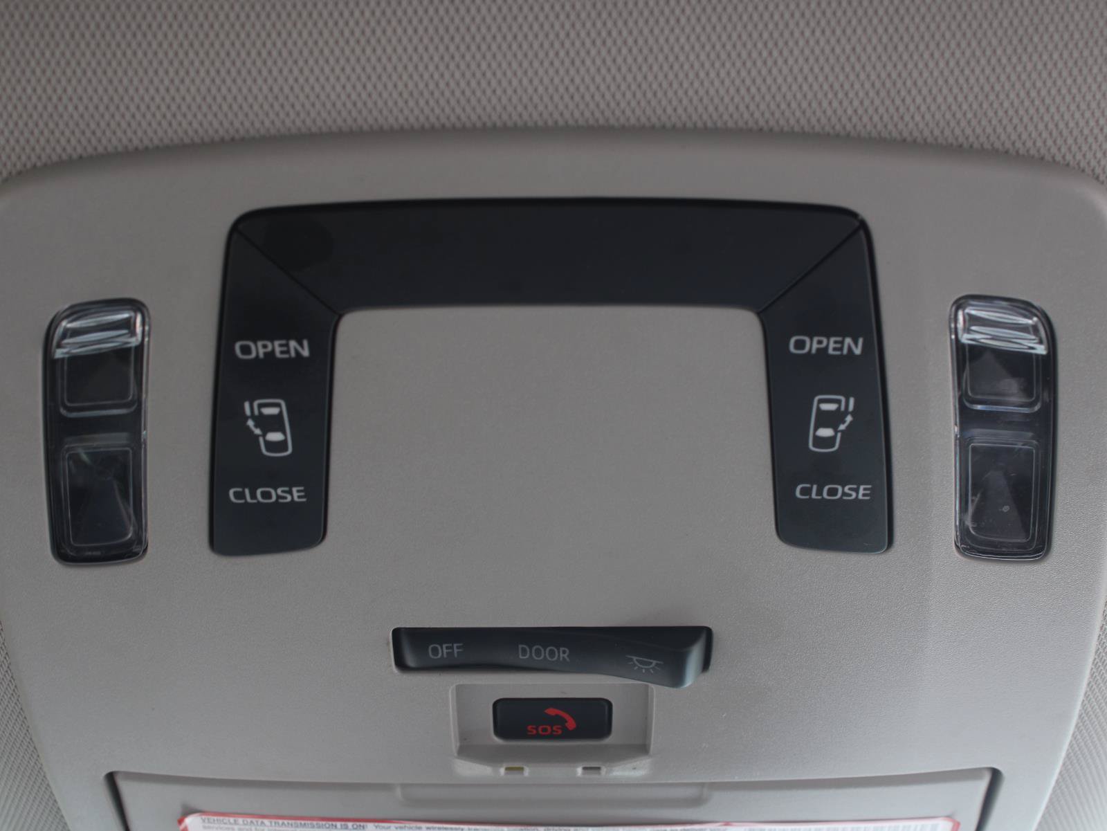 Used 2022 Toyota Sienna LE AWD/4WD image 11