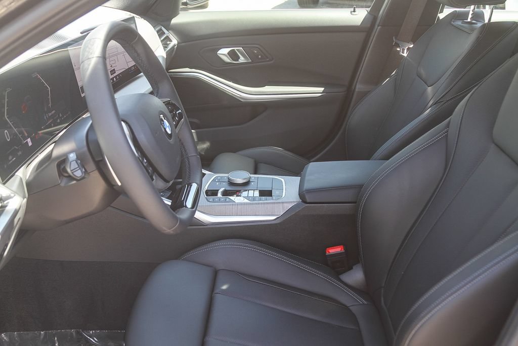 Used 2025 BMW 330i Sedan RWD image 14