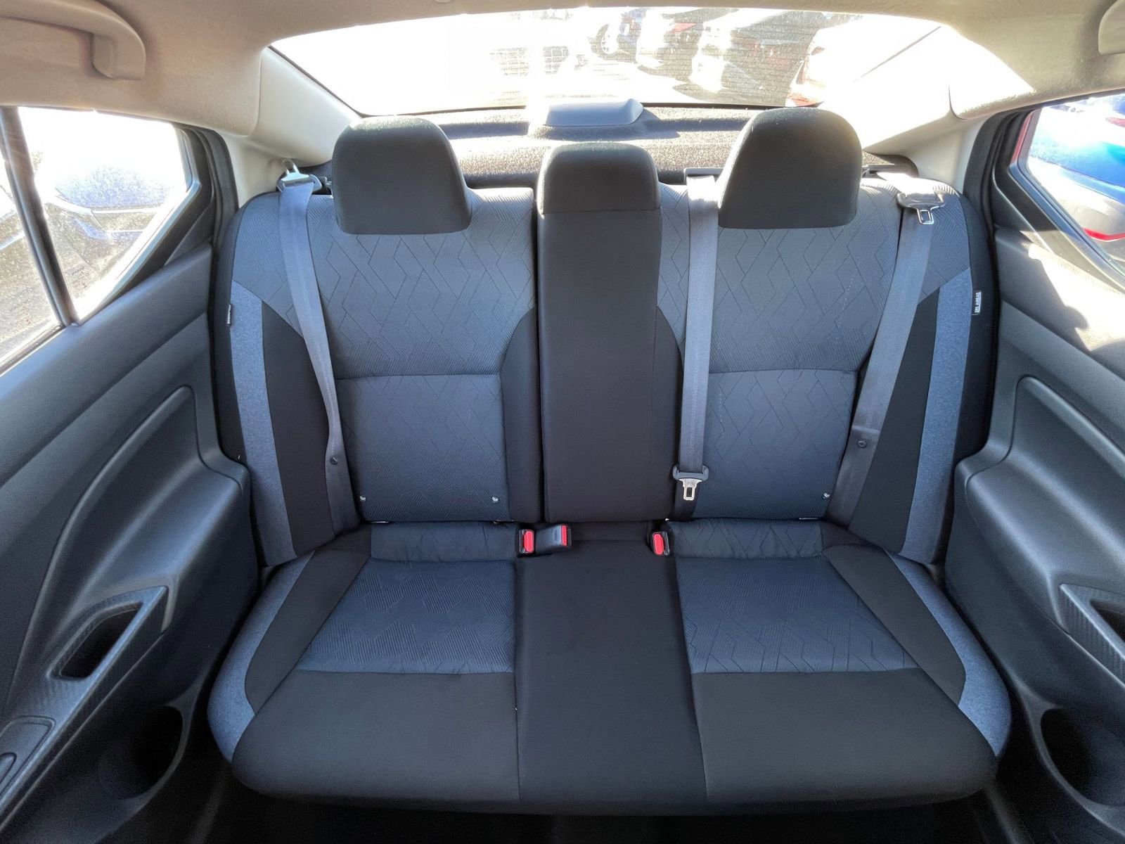 Used 2025 Nissan Versa SV image 36