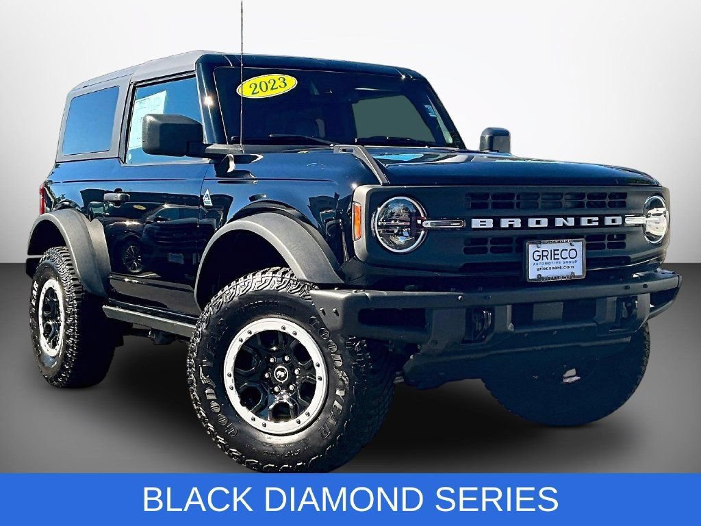 Used 2023 Ford Bronco Black Diamond w/ Sasquatch Package AWD/4WD image 1