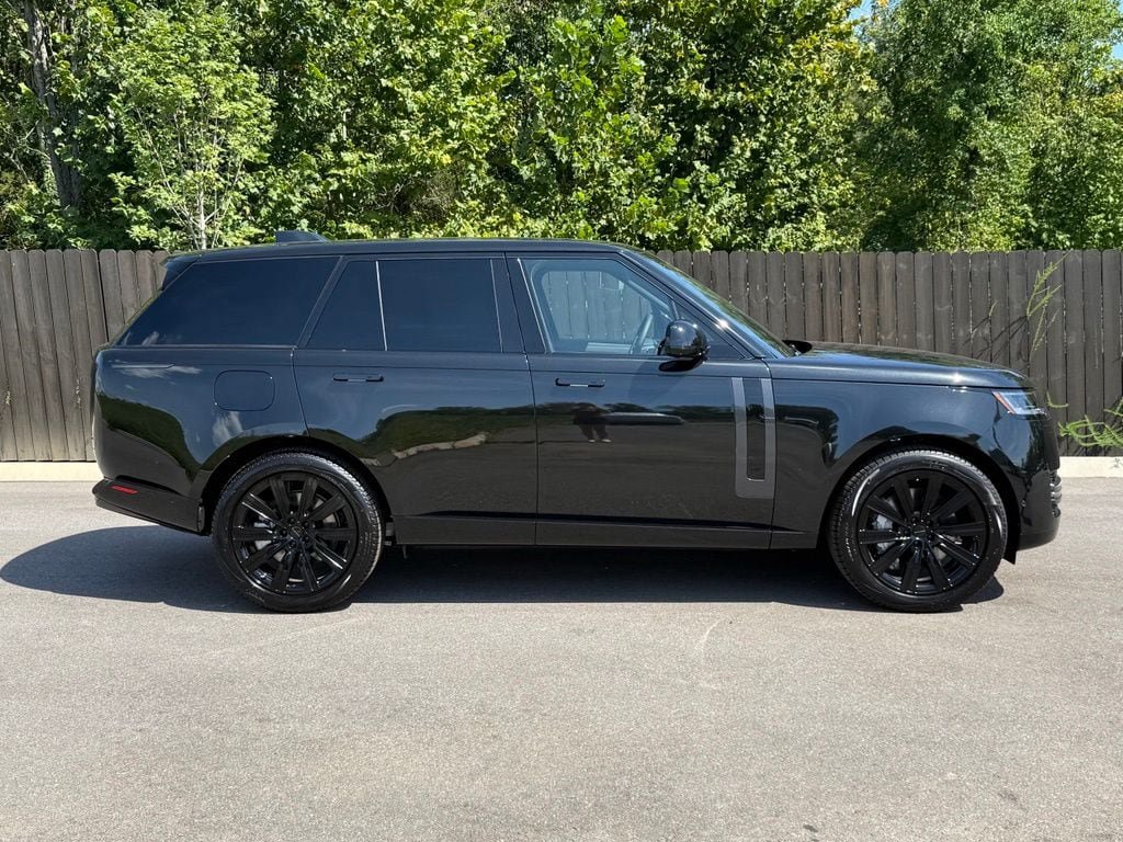New 2026 Land Rover Range Rover SE AWD/4WD image 7