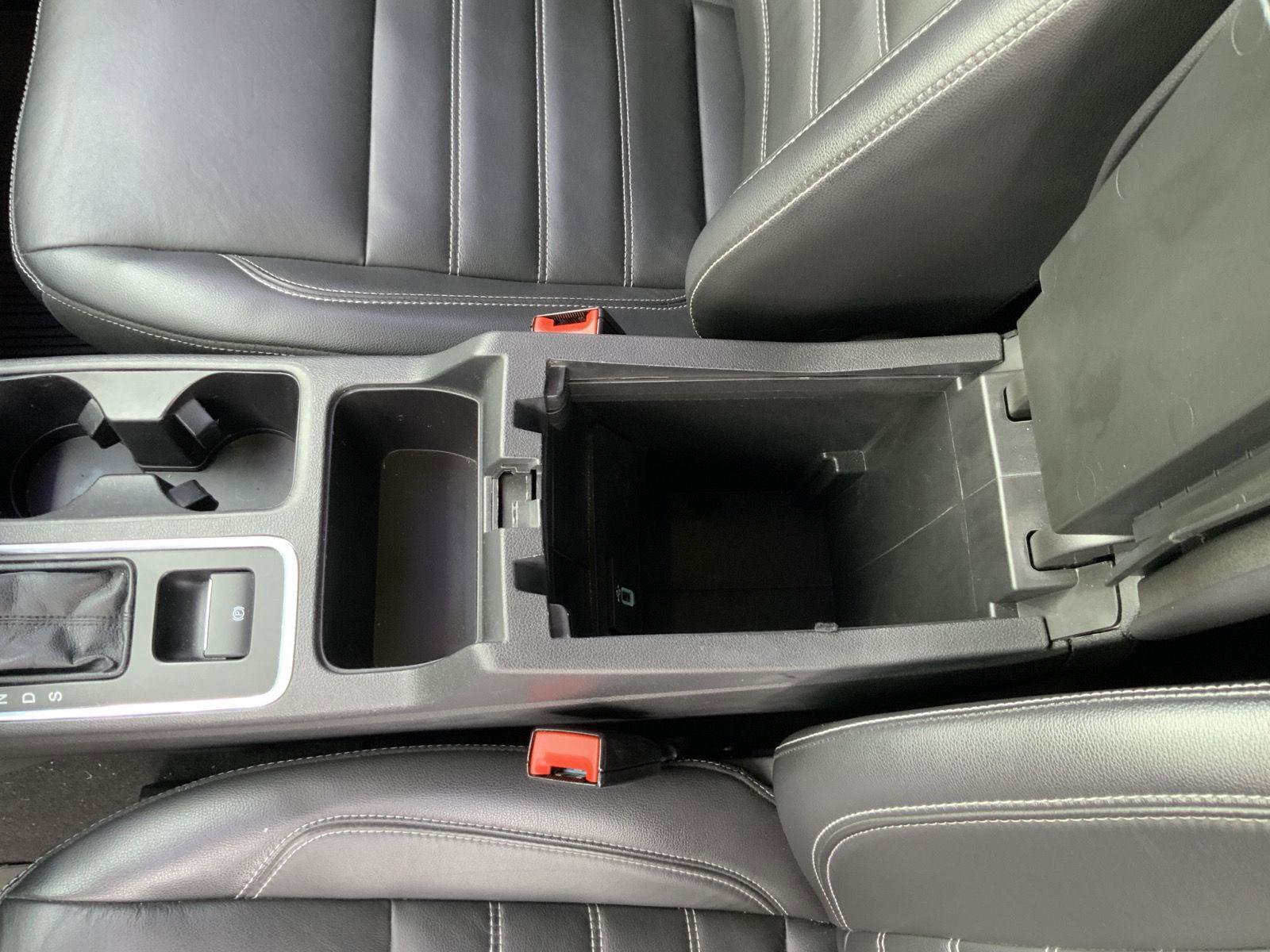 Used 2018 Ford Escape SEL image 46