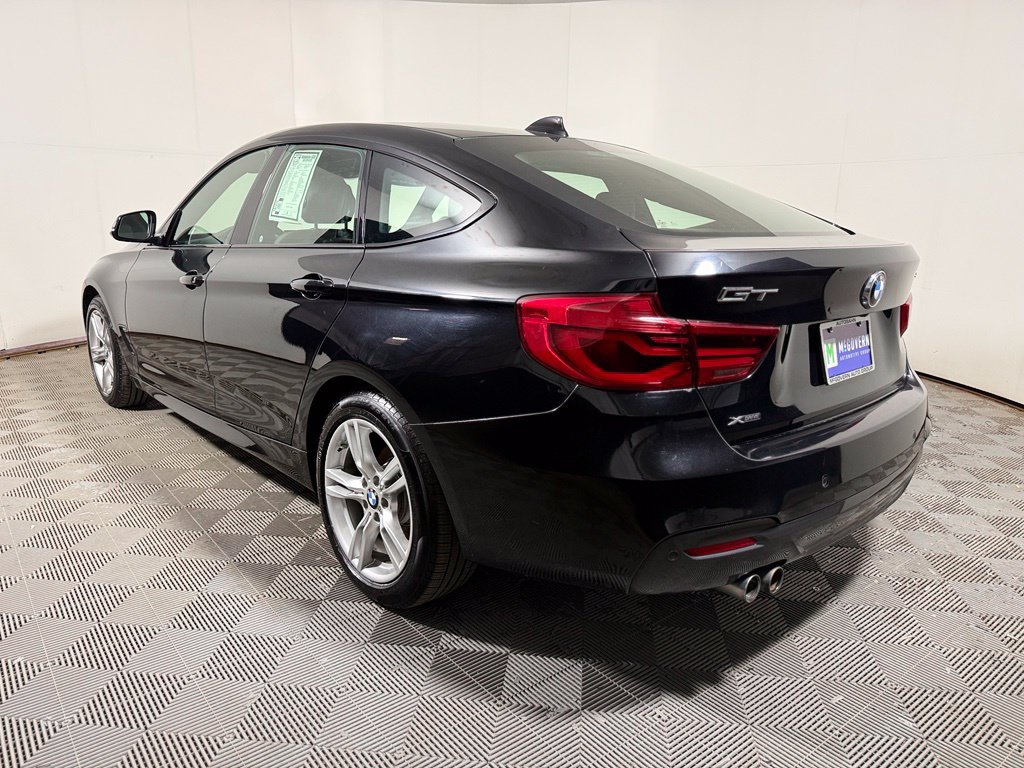 Used 2018 BMW 330i Gran Turismo xDrive AWD/4WD image 4