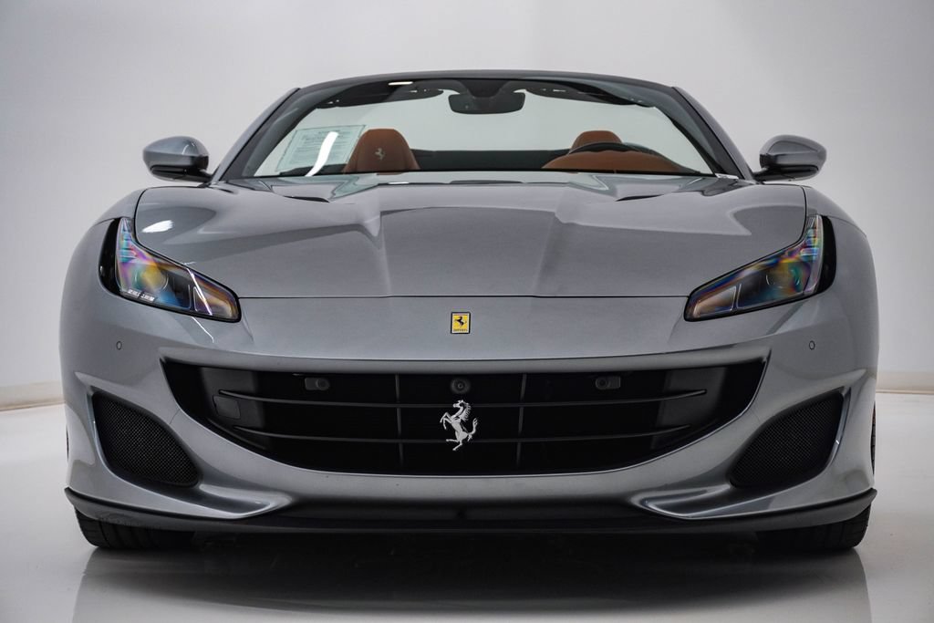 Used 2019 Ferrari Portofino RWD image 6