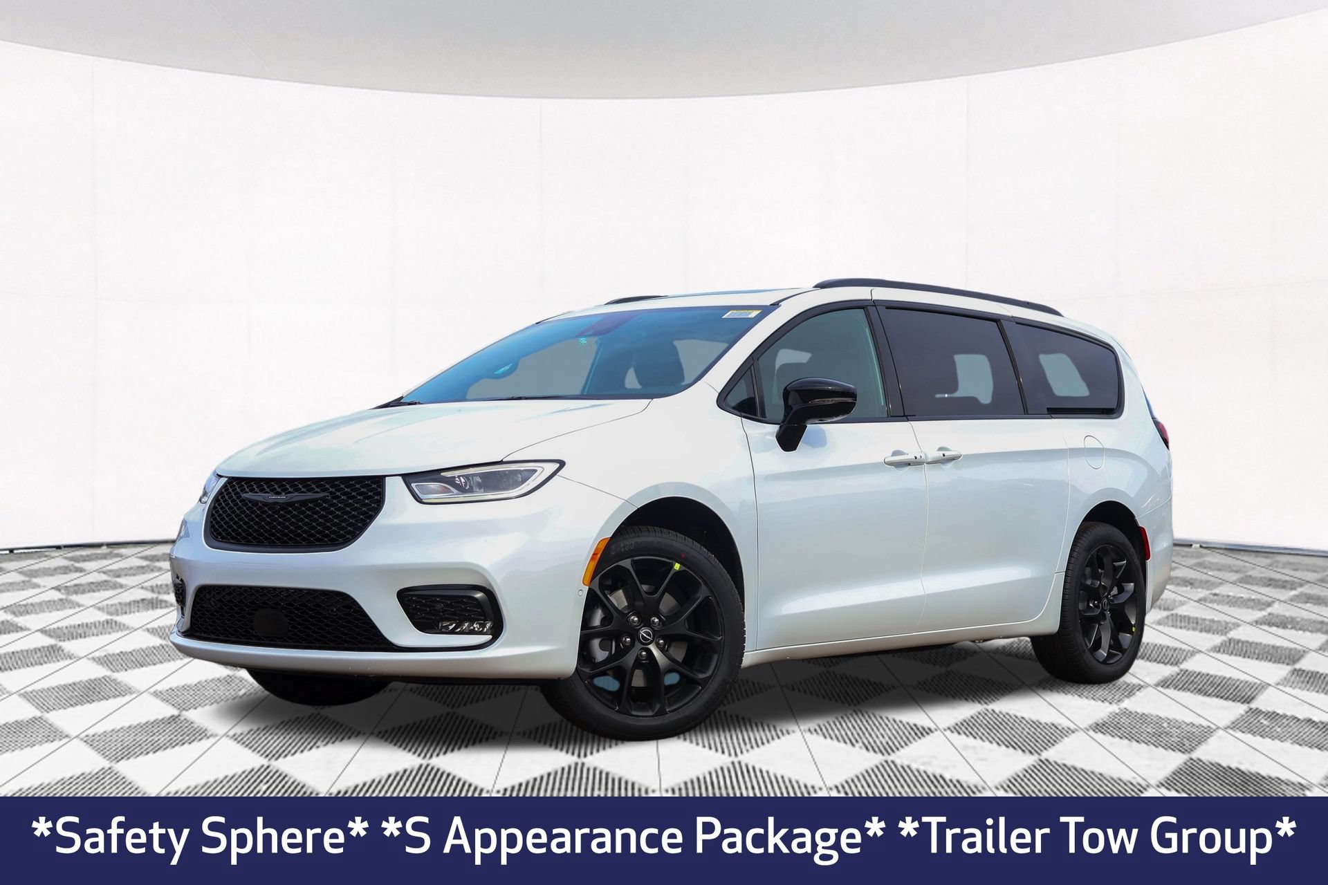 New 2026 Chrysler Pacifica Limited w/ S Appearance Package AWD/4WD image 2