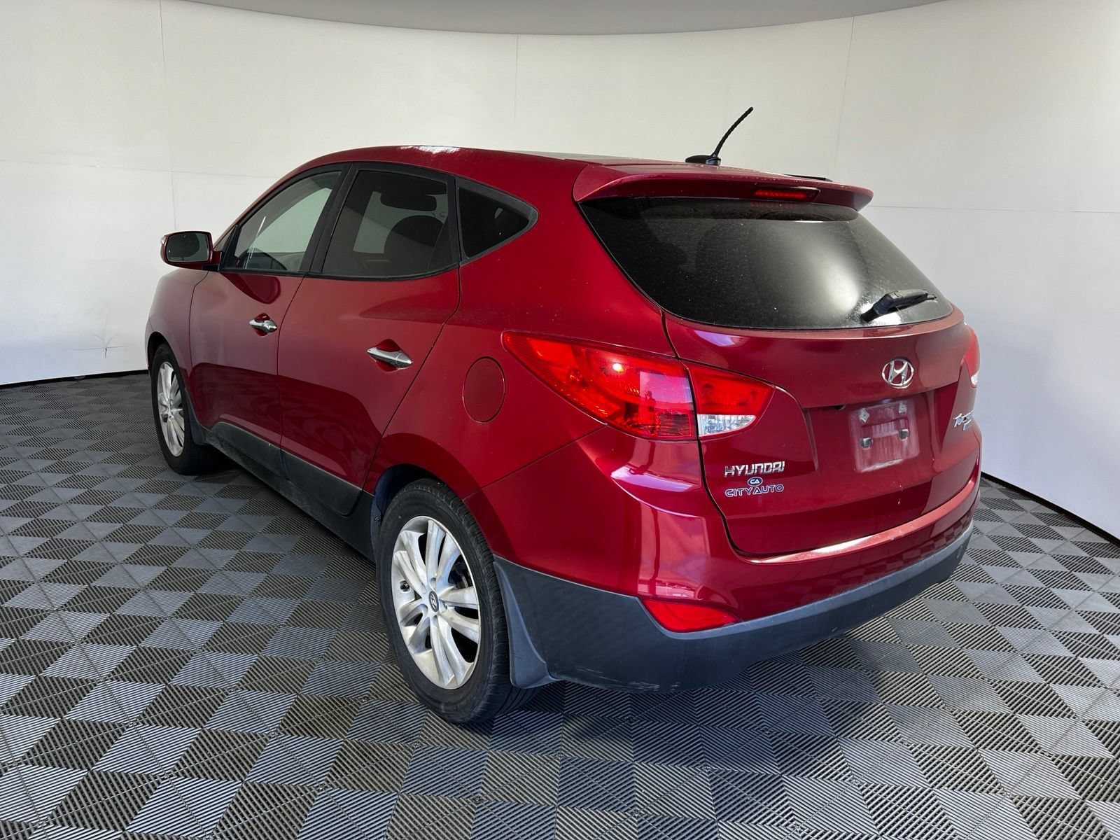Used 2013 Hyundai Tucson Limited w/ Premium Pkg FWD image 7