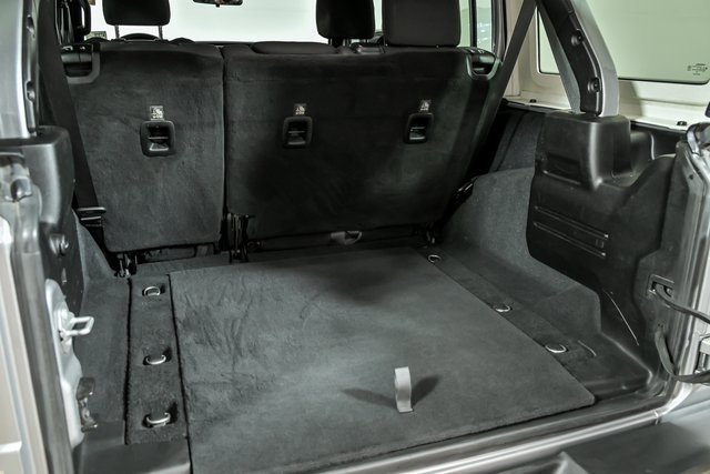 Used 2018 Jeep Wrangler Unlimited Sport S image 8